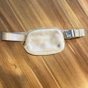 Lululemon belt bag